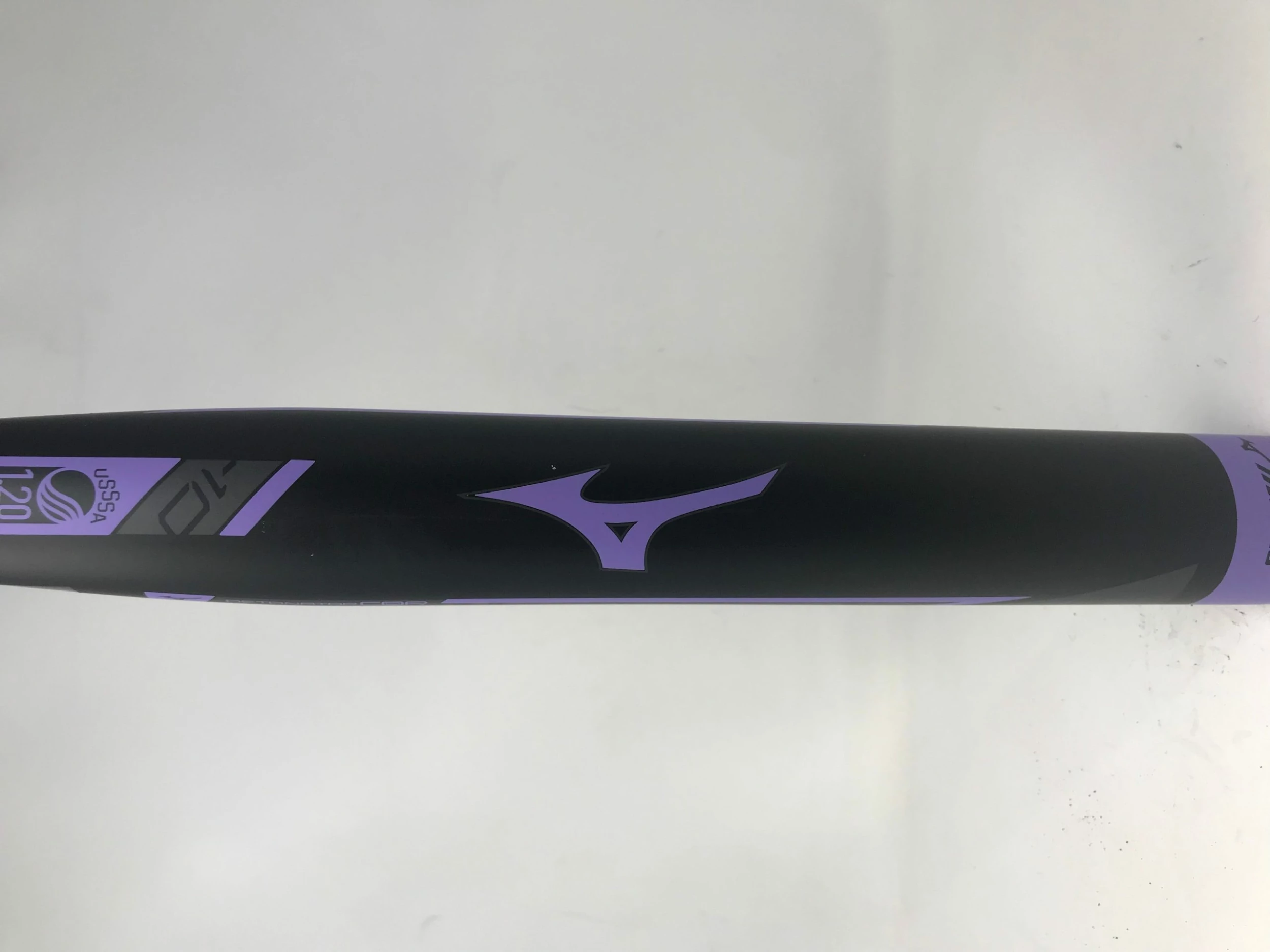 Used Mizuno F19 Power Carbon 33/23 340471 Fastpitch Softball Bat Black/Purple 4 Used Mizuno F19 Power Carbon 33/23 340471 Fastpitch Softball Bat Black/Purple - Image 2