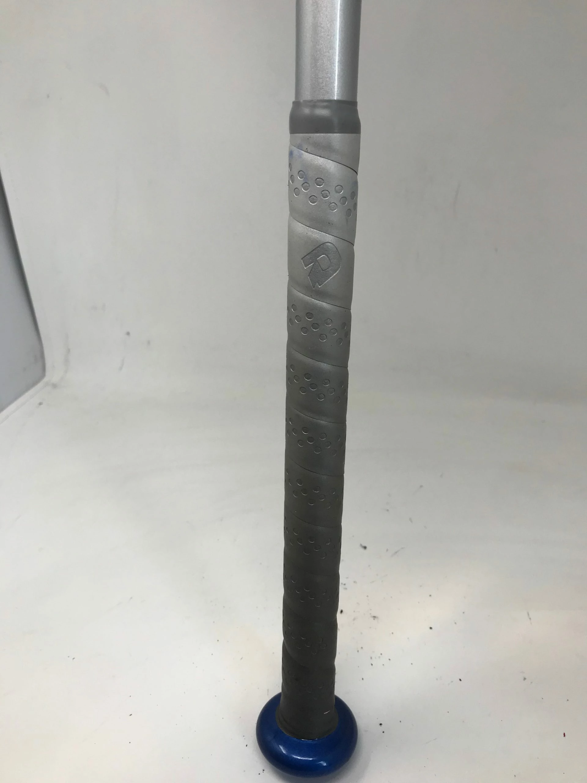 Used Demarini Cat Osterman Fastpitch Softball Bat 29/18 CTF13 Blue/White 5 Used Demarini Cat Osterman Fastpitch Softball Bat 29/18 CTF13 Blue/White - Image 3