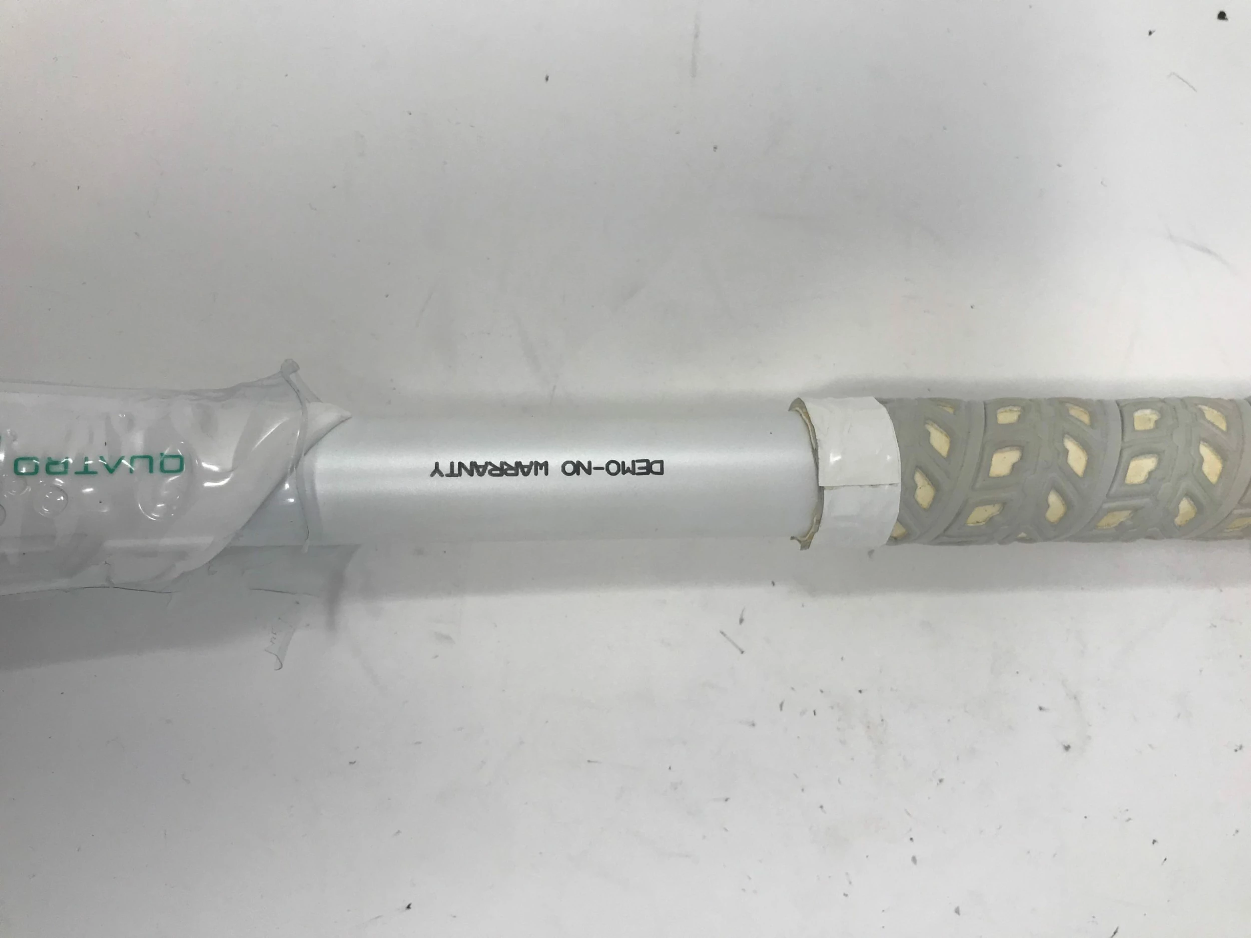 New Demo Rawlings FP7Q10 34/24 Quatro Fastpitch Softball Bat (-10) Comp 2 1/4" 4 New Demo Rawlings FP7Q10 34/24 Quatro Fastpitch Softball Bat (-10) Comp 2 1/4" - Image 2