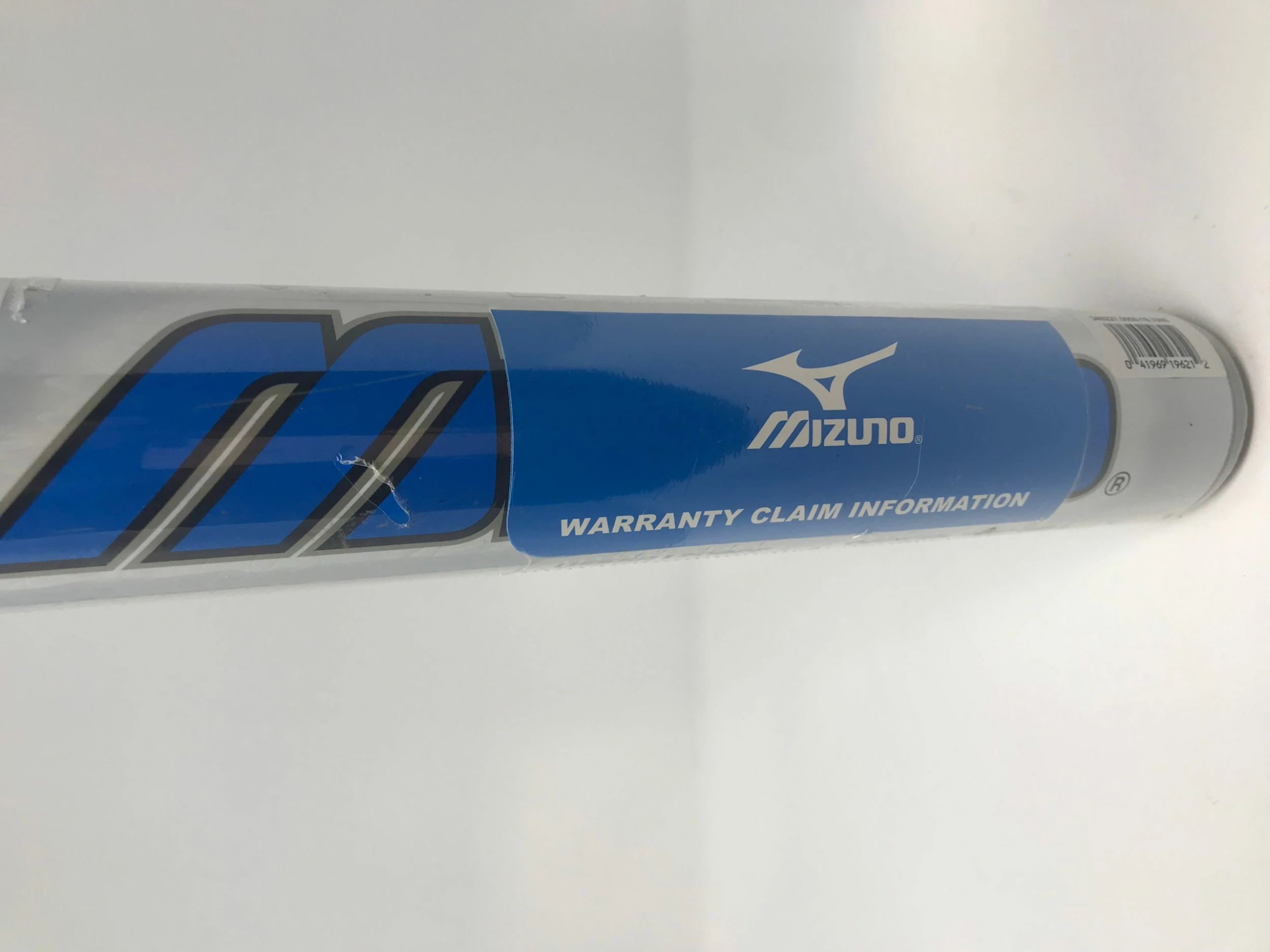 New Other Mizuno Frenzy 3.0 33/23 340227 Fastpitch Softball Bat White/Blue 4 New Other Mizuno Frenzy 3.0 33/23 340227 Fastpitch Softball Bat White/Blue - Image 2